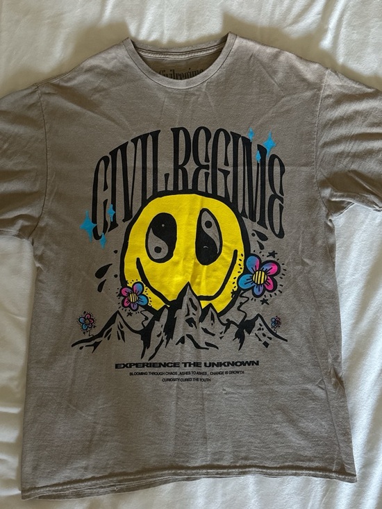 Civil Regime Other - Civil Regime Men's Graphic Short Sleeve Tee - Gray with Yellow Smile